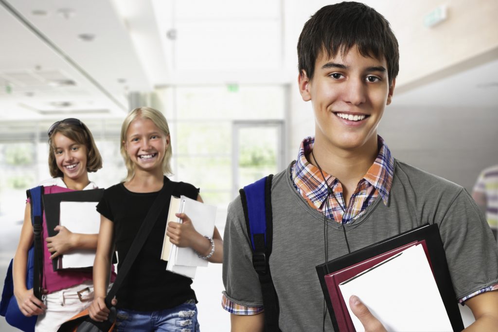 Young students. School student. Джульярд скул студент. High School students Psychology. High School pupils.